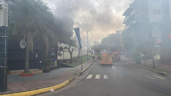 INCENDIO AFECTÓ UN HOTEL EN ENCARNACIÓN