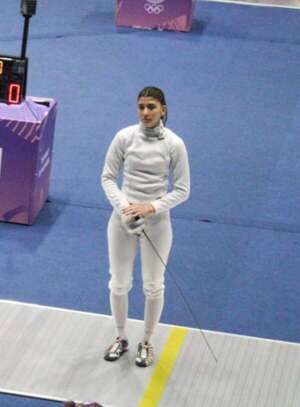 Asu2025: La esgrimista Janine Hanspach suma medalla de bronce para el Team Paraguay - Polideportivo - ABC Color