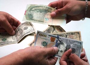 Dólar bajo y menor liquidez disparan operaciones en la Bolsa durante julio - ADN Digital