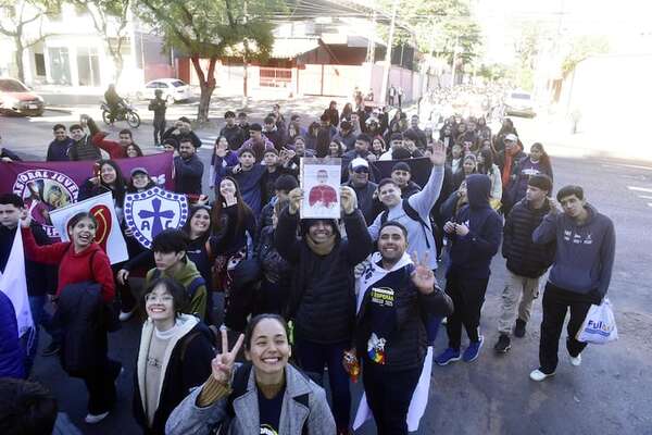 Jóvenes católicos critican a las autoridades por narcopolítica, nepobabies e inseguridad - Nacionales - ABC Color