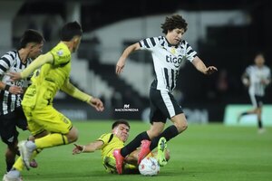 Versus / Libertad se frena ante Recoleta justo antes de recibir a River Plate