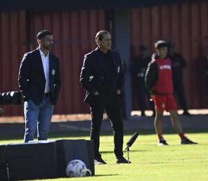 Emiliano Díaz: “fuimos un desastre todos, lo único que tenemos que hacer es pedir disculpas por esta vergüenza” - Olimpia - ABC Color