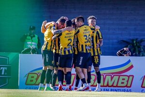Guarani golea a Olimpia y se coloca a solo un punto de la cima del clausura - .::Agencia IP::.