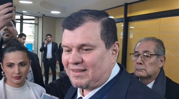 Dionisio a Coto: “Hasta compromiso con la dictadura tiene” - Portal Digital Cáritas Universidad Católica