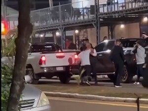 Popular / Caazapá: Batalla campal oiko en una disco
