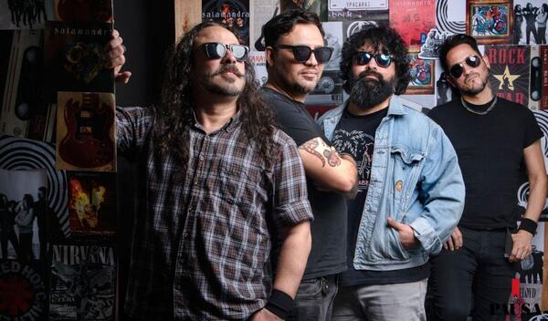 Calle, rock y peña | Pausa