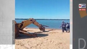 Mujer muere ahogada tras caer con su auto al río Paraná