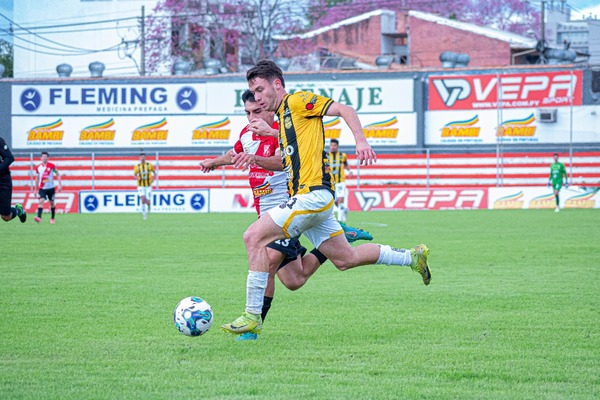 Guaraní de Fram rescata un punto valioso ante River Plate en Asunción