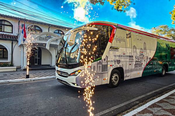 Gobernación presentó su nuevo Ómnibus Departamental con una gran fiesta ciudadana - .::Agencia IP::.