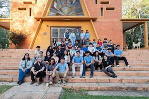 Fundaci贸n Paraguaya y Fundaci贸n Coca-Cola impulsan el futuro laboral de j贸venes con formaci贸n en gastronom铆a social