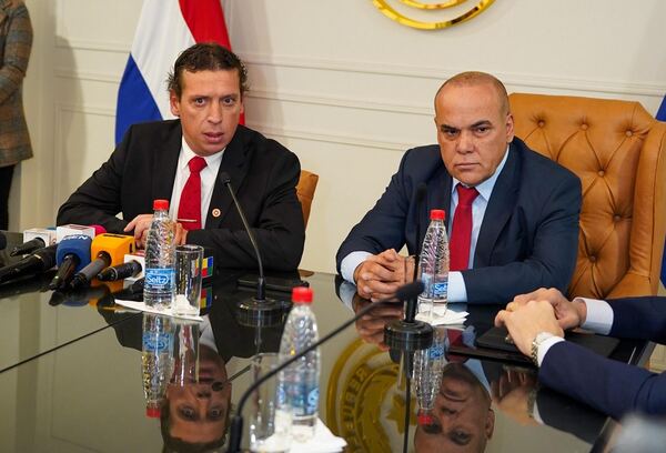 Juan Carlos Galaverna asume presidencia de Conaderna