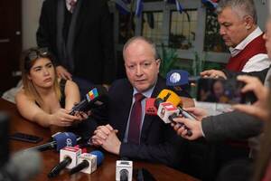 Economía presenta reformas para atraer inversiones y ampliar el empleo