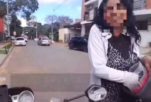 (VIDEO) ¡Doña tanteó a motoBolt para el "ya tú sabes" y quedó todo grabado!