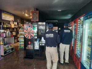 Inician allanamientos en locales comerciales por presunto contrabando en Itapúa