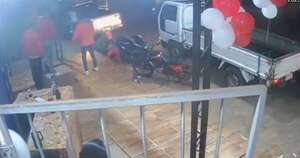 Diario HOY | Imputan a padre e hijos acusados por asesinato a puñaladas frente a bodega en Caaguazú