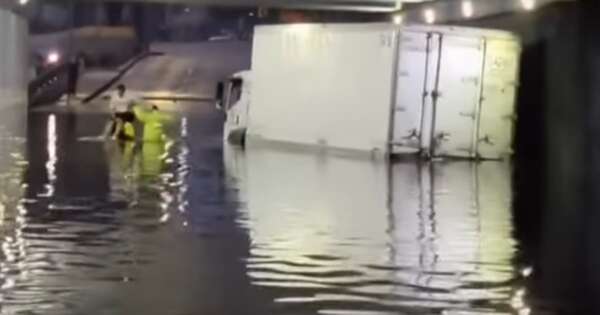 La Nación / Récord de lluvias inundó Ciudad de México como no se veía hace 73 años