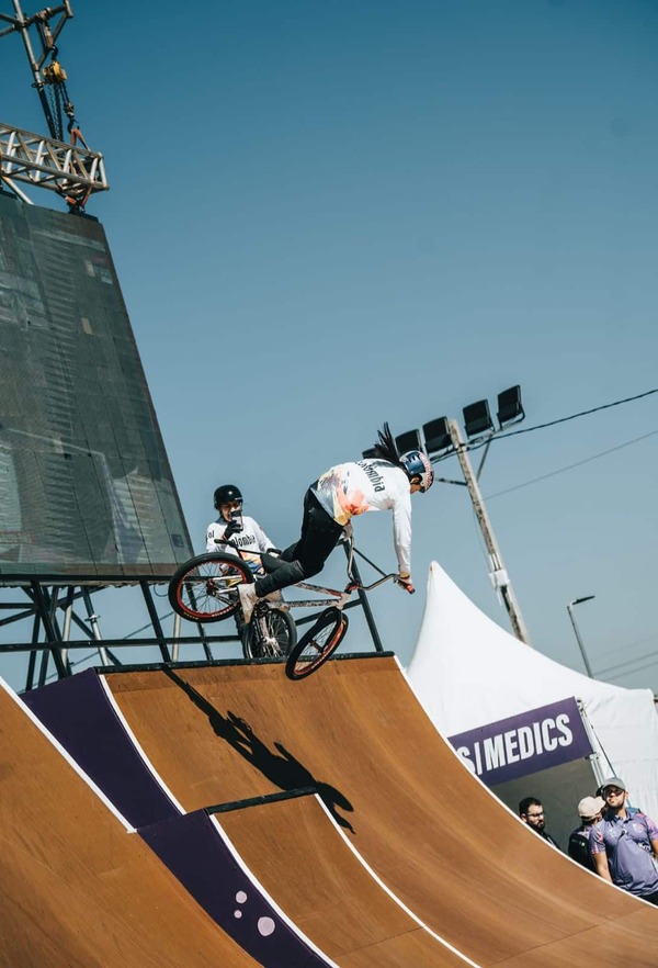 Colombia se afianza y agrega tres medallas a su registro en BMX - La Tribuna