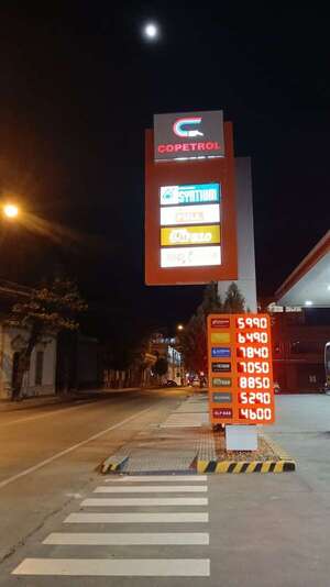 Combustible: emblemas privados también bajaron sus precios - Economía - ABC Color