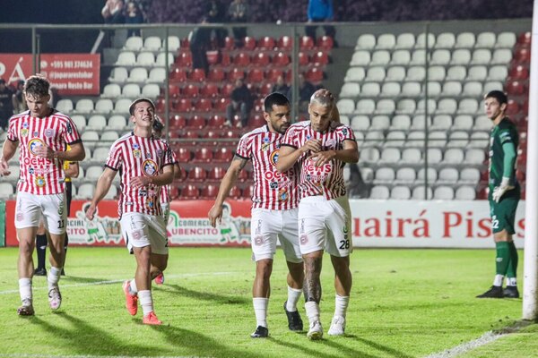 Versus / San Lorenzo se arrima con fuerza a los puestos de vanguardia