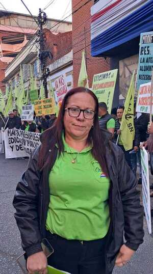 Docentes frente al MEC exigen mejor presupuesto 2026 - Portal Digital Cáritas Universidad Católica