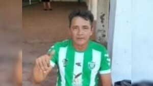 Murió en plena cancha donde estaba jugando partido