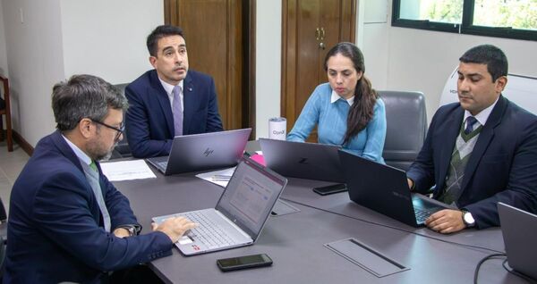 Hasta julio, d茅ficit fiscal cerr贸 en G. 1.740 mil millones (US$ 221 millones), un 0,5% del PIB