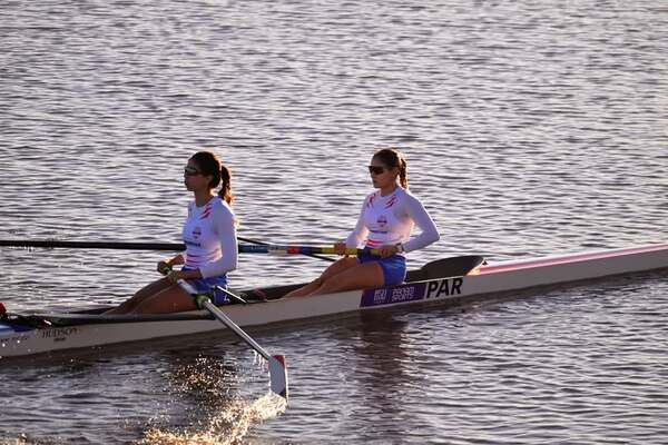 Nicole Martinez y Fiorela Rodriguez lograron medalla de plata en remo