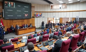 Ministro de Economía asegura que «no hay retraso» en pago de subsidio al transporte