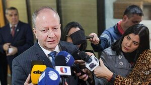 “Que lea lo que firmó”, respondió Fernández Valdovinos a César Ruiz Díaz sobre subsidios adeudados