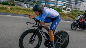 Ciclista argentino ganó el oro y lo descalificaron porque su asiento estaba inclinado