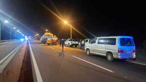 Joven motociclista muere tras chocar contra un semirremolque estacionado en Caacupé