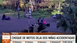 Choque de motos deja dos niñas heridas