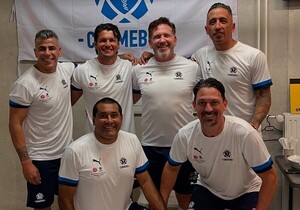 Popular / Ex albirrojos le metieron un partidí con ex estrellas del fútbol y ganaron