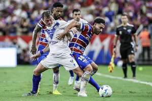 Vélez rescata un valioso empate en Brasil y definirá el pase a cuartos en casa - Copa Libertadores de América - ABC Color