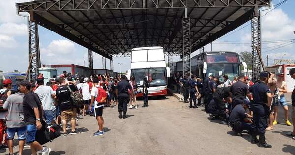 Diario HOY | Hinchas argentinos coparán Asunción, Policía y Migraciones ponen en marcha operativos
