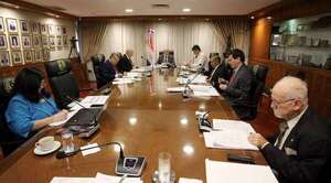 Víctimas de la “mafia de los pagarés” reclaman falta de respuesta de la Corte Suprema