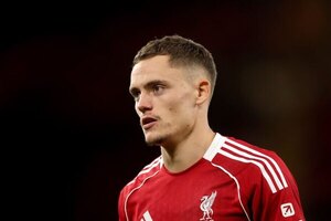 Versus / Liverpool gasta una fortuna para retener un título de Premier League muy competido