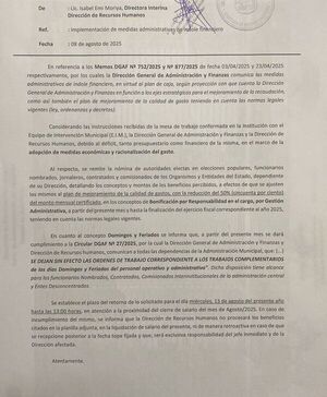 Funcionarios municipales toman la sede de la Municipalidad de Asunción en rechazo a recorte salarial
