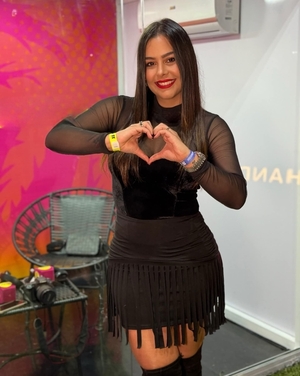 Popular / ¡Larissa Riquelme tantea a medios chilenos!