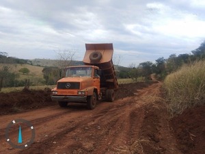 Familias de Amambay se benefician con mejoras en caminos y agua potable