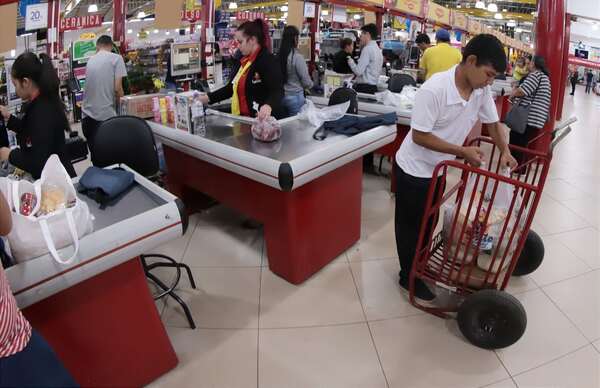 Reducción de precios de la canasta básica regirá desde el viernes 15