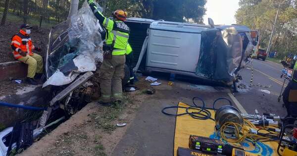 La Nación / Accidente fatal en ruta Luque- Samber deja dos fallecidos y varios heridos