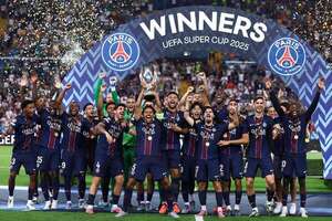 El PSG remonta y liquida en penales para levanar la Supercopa de Europa - Fútbol Internacional - ABC Color
