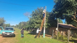 Operativo contra pérdidas eléctricas retira conexiones ilegales en Misiones - ADN Digital
