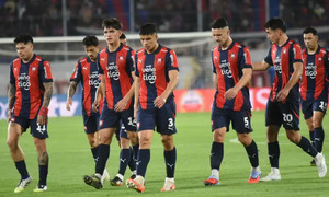 Cerro Porteño pierde en casa y queda con obligación de ganar en La Plata para continuar en la Copa - OviedoPress