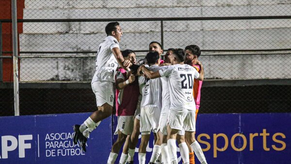Minga Guazú hace historia en la Copa Py, elimina a Luqueño