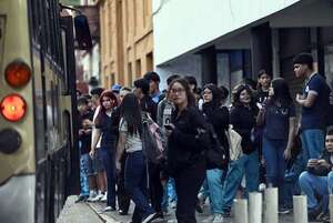 Retrasos en pago del subsidio causan “reguladas” y castigan a 300.000 pasajeros, dice Cetrapam - Economía - ABC Color
