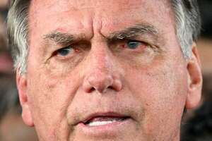 Bolsonaro pide a la Corte absolverlo en el caso asonada de 2023 - Mundo - ABC Color