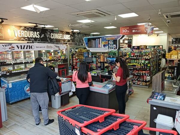 Dinavisa inspecciona locales de Biggie - Nacionales - ABC Color