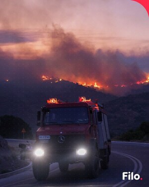 Ola de incendios devasta Grecia